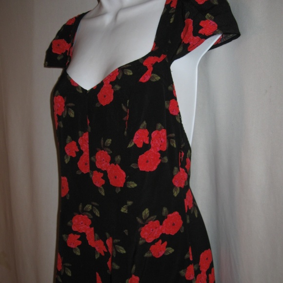 UO Kimchi Blue Strappy Back Floral Dress - Picture 4 of 6